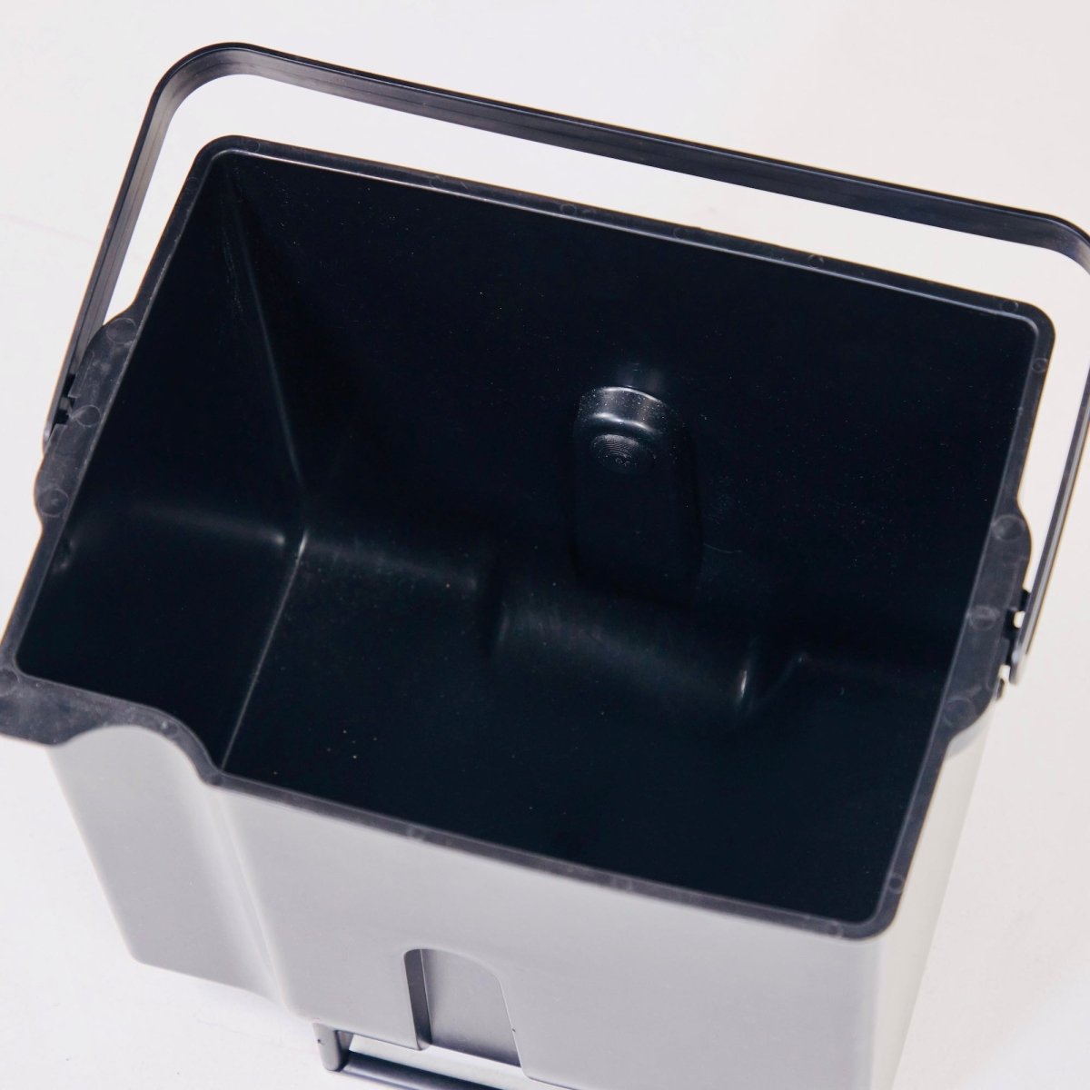 14.7 L Solids Bin - without agitator