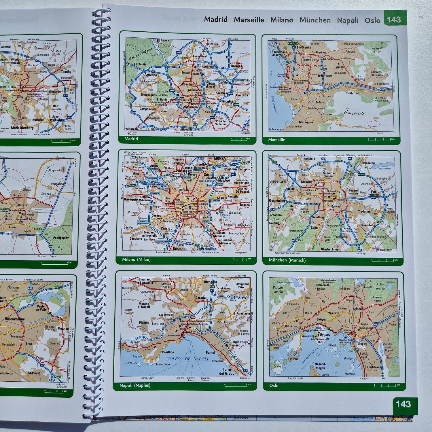 Collins Big Road Atlas Europe 2026 City Approach maps pages9780008716462