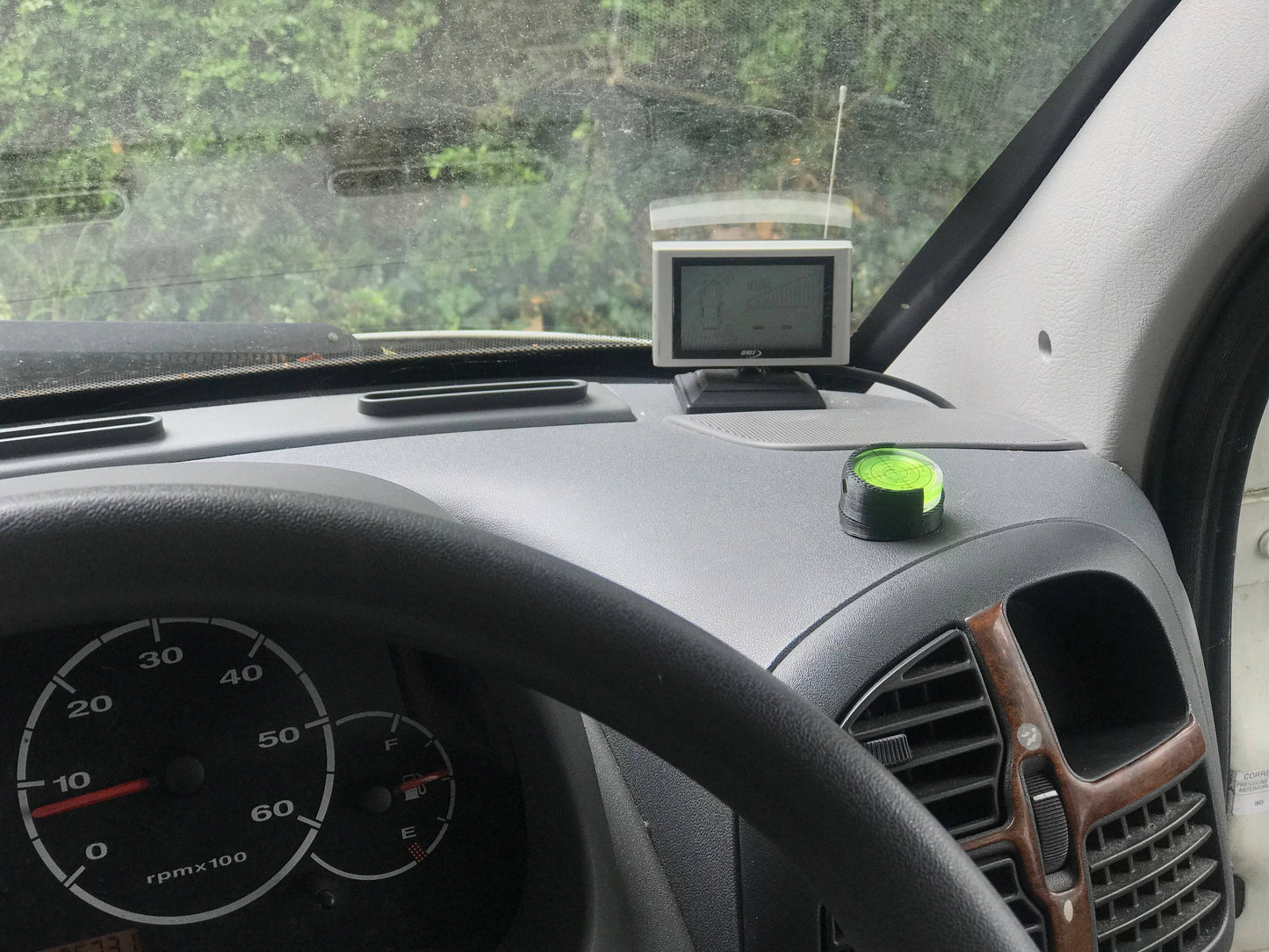 Motorhome Adjustable Bubble Spirit Level Indicator Ideal For Dash Mounting : Black